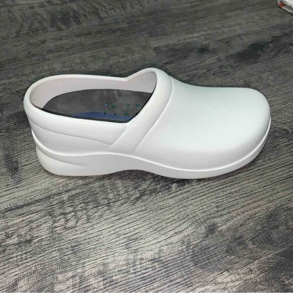 Klogs White Slip-On Clog Mule